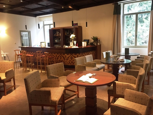 Imagen del bar/restaurante del Hotel Parador De Limpias. Foto 5