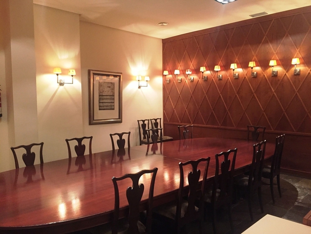 Imagen de los interiores del Hotel Parador De Limpias. Foto 14