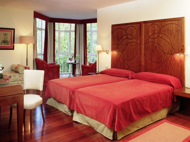 Imagen de la habitación del Hotel Parador De Limpias. Foto 10