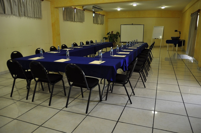 Imagen de los interiores del Hotel Parador De Manolos. Foto 4