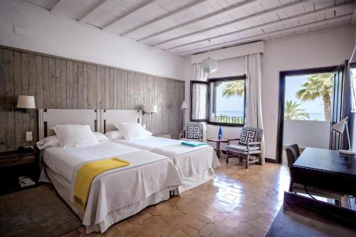 Imagen de la habitación del Hotel Parador De Moj&aacute;car. Foto 4