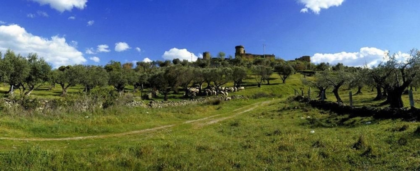 Imagen de los exteriores del Hotel Parador De Oropesa. Foto 4