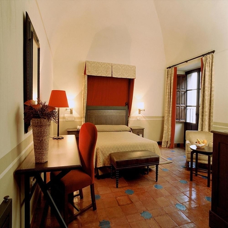 Imagen de la habitación del Hotel Parador De Oropesa. Foto 2