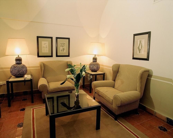 Imagen de los interiores del Hotel Parador De Oropesa. Foto 14