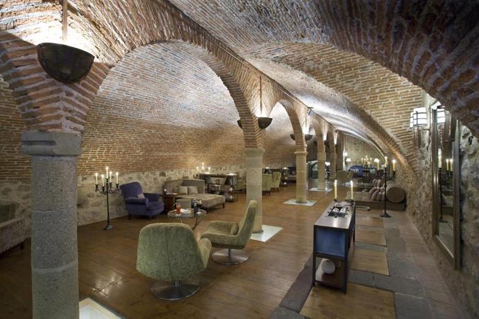 Imagen general del Hotel Parador De Plasencia. Foto 10