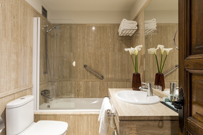 Imagen de la habitación del Hotel Parador De Pontevedra. Foto 10