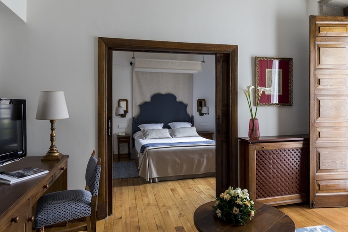 Imagen de la habitación del Hotel Parador De Pontevedra. Foto 11