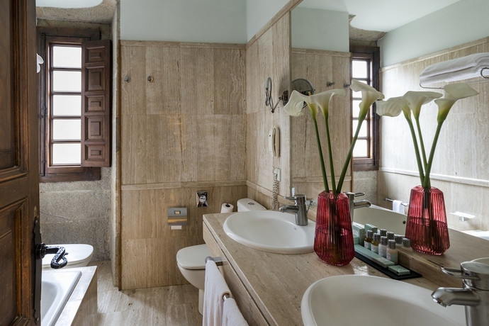 Imagen de la habitación del Hotel Parador De Pontevedra. Foto 15
