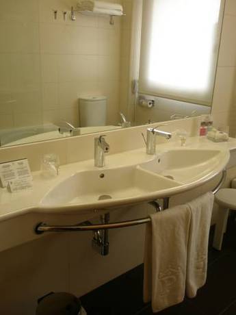 Imagen de la habitación del Hotel Parador De Puebla De Sanabria. Foto 4