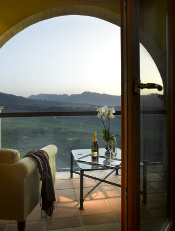 Imagen de la habitación del Hotel Parador De Ronda. Foto 18