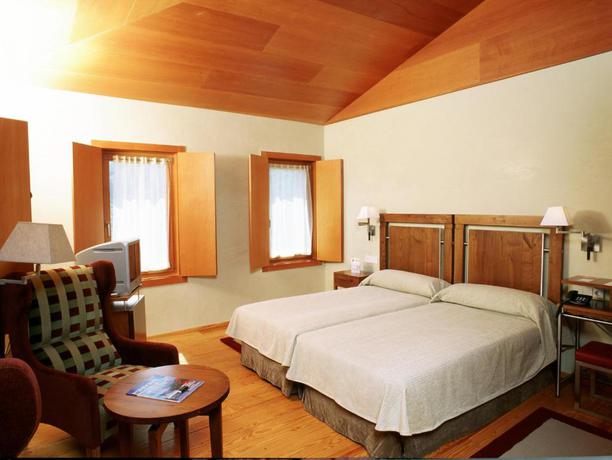 Imagen general del Hotel Parador De Santo Estevo. Foto 9