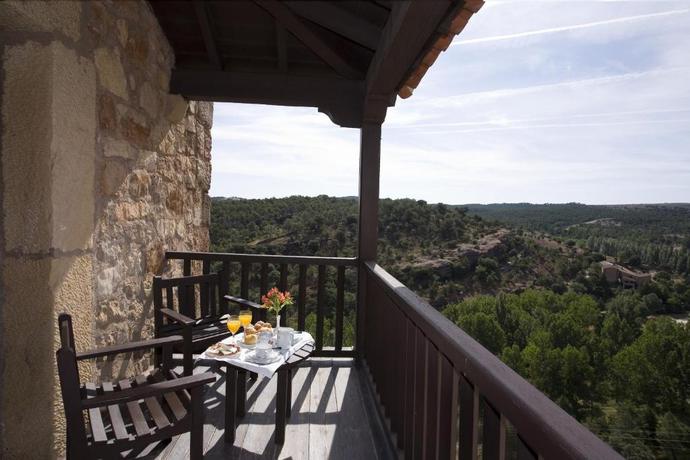 Imagen general del Hotel Parador De Siguenza. Foto 6