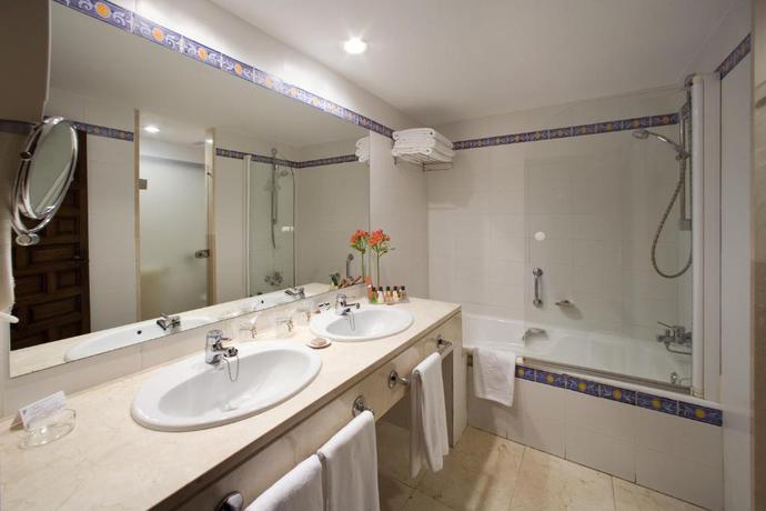 Imagen general del Hotel Parador De Siguenza. Foto 14