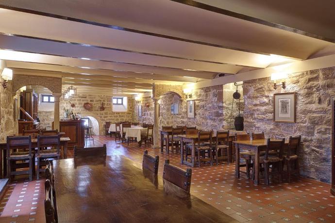 Imagen del bar/restaurante del Hotel Parador De Úbeda. Foto 4