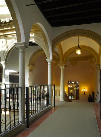 Imagen de los interiores del Hotel Parador De Úbeda. Foto 13