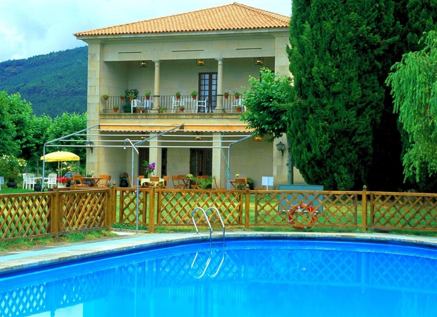 Imagen de la piscina del Hotel Parador De Verin Ourense. Foto 14