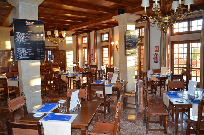 Imagen del bar/restaurante del Hotel Parador De Verin Ourense. Foto 6