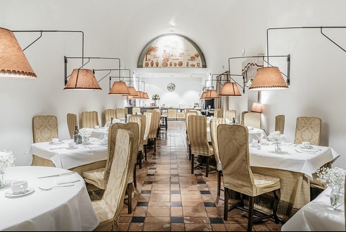 Imagen del bar/restaurante del Hotel Parador De Zafra. Foto 4