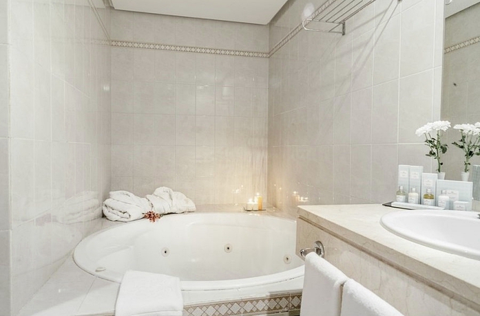 Imagen de los interiores del Hotel Parador De Zafra. Foto 18