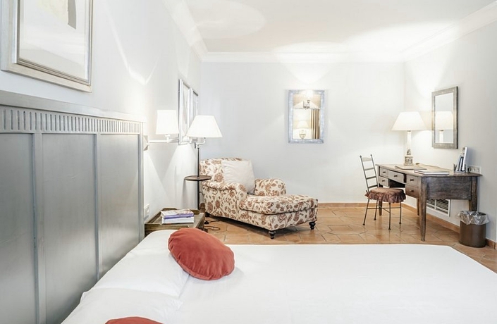 Imagen de la habitación del Hotel Parador De Zafra. Foto 13