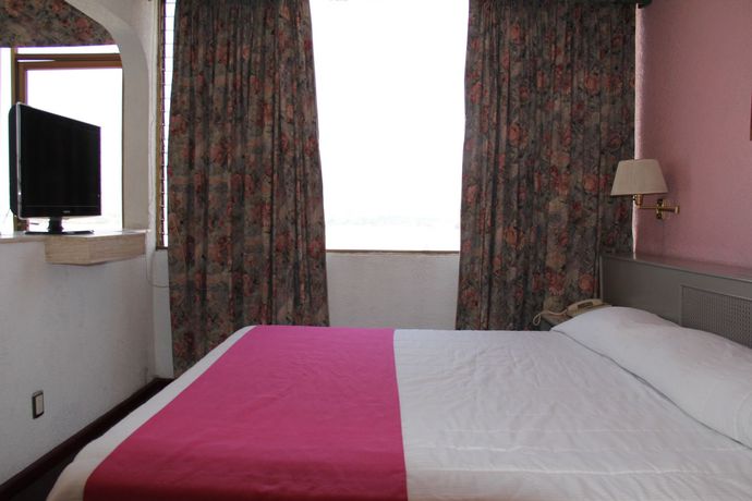 Imagen de los interiores del Hotel Parador Del Rio. Foto 9