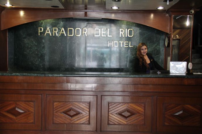 Imagen de los interiores del Hotel Parador Del Rio. Foto 13