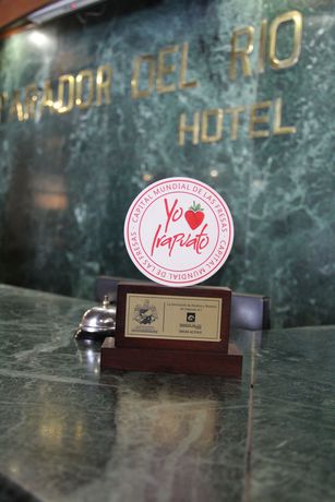 Imagen de los interiores del Hotel Parador Del Rio. Foto 14