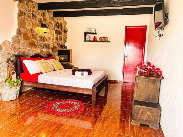 Imagen de la habitación del Hotel Parador La Mesa Redonda. Foto 3