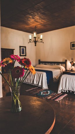 Imagen de la habitación del Hotel Parador Montecarmelo. Foto 9