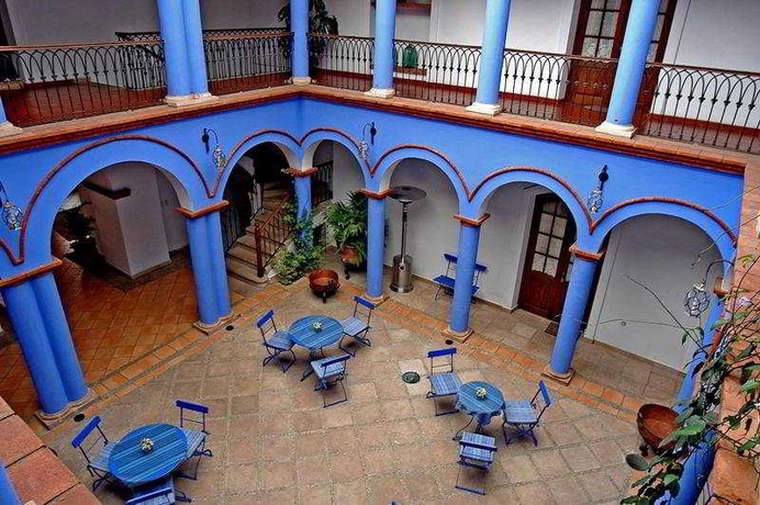 Imagen general del Hotel Parador Santa Maria La Real. Foto 1