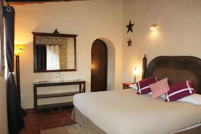 Imagen de la habitación del Hotel Parador Vernal. Foto 6