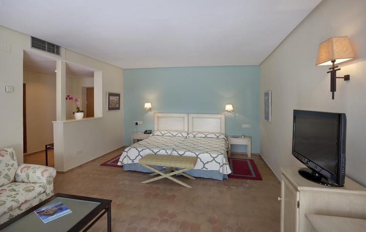 Imagen general del Hotel Parador de Ayamonte. Foto 13