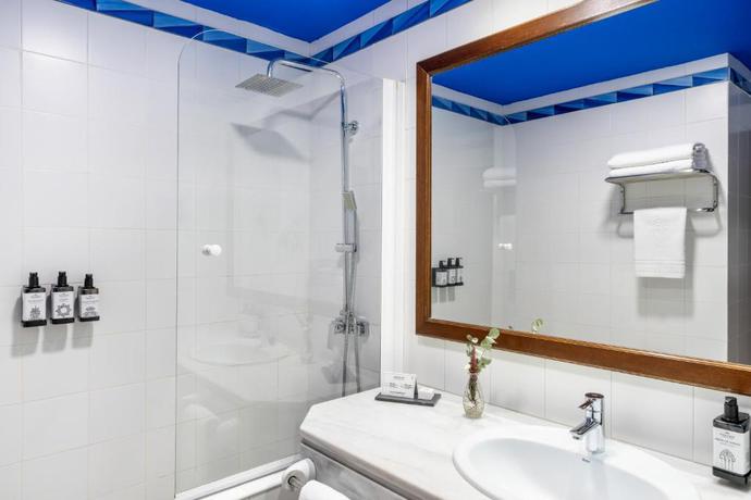 Imagen de la habitación del Hotel Parador de Manzanares. Foto 8