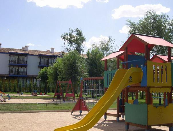 Imagen de los exteriores del Hotel Parador de Manzanares. Foto 13