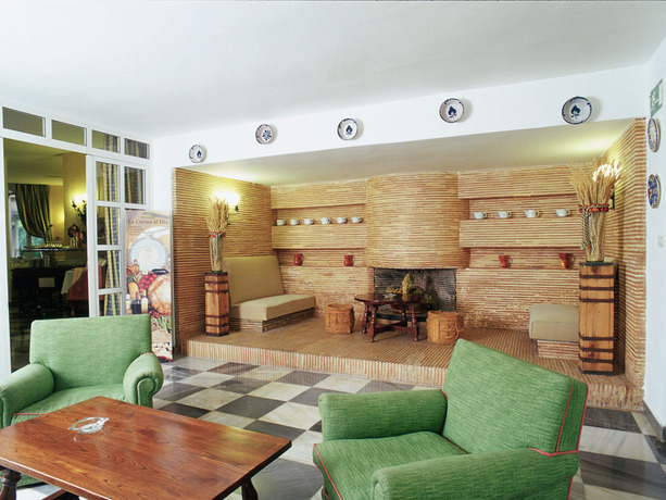 Imagen de los interiores del Hotel Parador de Puerto Lumbreras. Foto 9
