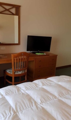 Imagen de la habitación del Hotel Paradores Austral Bahia Blanca. Foto 13
