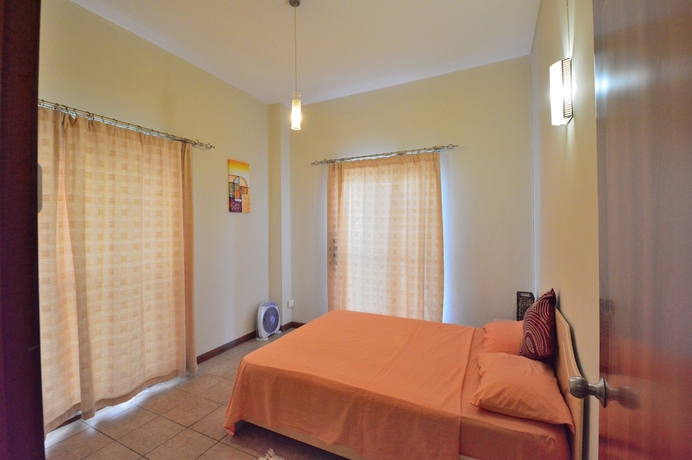 Imagen de la habitación del Hotel Paradya Beach Apartments. Foto 6