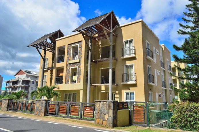 Imagen general del Hotel Paradya Beach Apartments. Foto 3