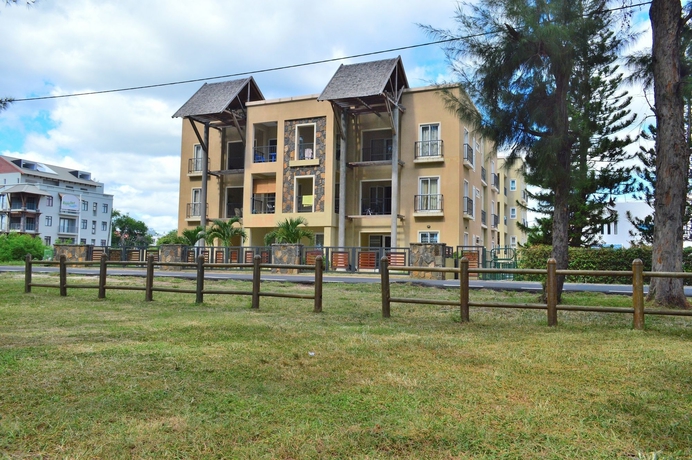 Imagen general del Hotel Paradya Beach Apartments. Foto 4