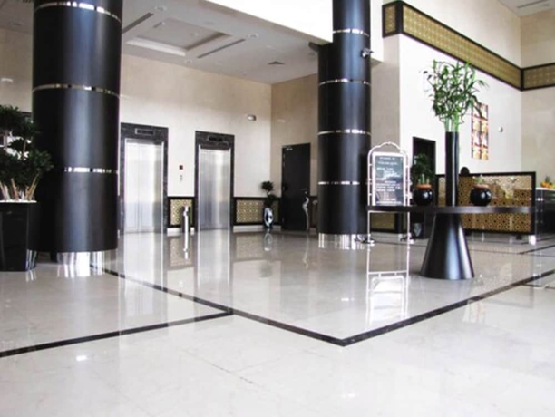 Imagen de los interiores del Hotel Paragon Abu Dhabi. Foto 17