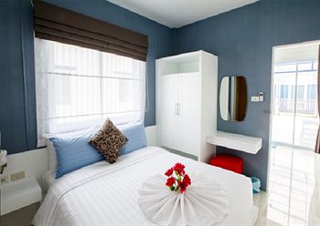Imagen de los exteriores del Hotel Paragon Hometel. Foto 14
