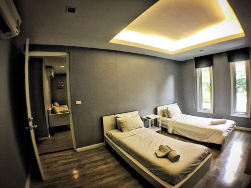 Imagen de la habitación del Hotel Paragon Inn. Foto 7