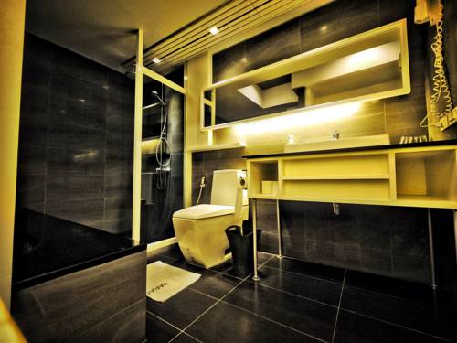 Imagen de la habitación del Hotel Paragon Inn. Foto 9