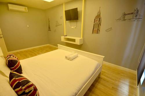 Imagen de la habitación del Hotel Paragon Inn. Foto 10