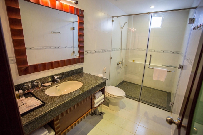 Imagen de la habitación del Hotel Paragon Saigon. Foto 4