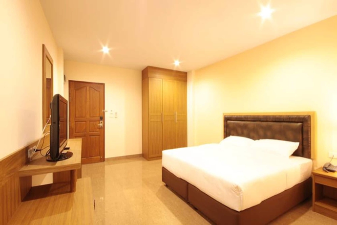 Imagen de la habitación del Hotel Paragon Suites Resort. Foto 4