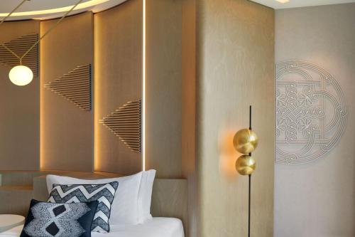 Imagen de la habitación del Hotel Paragraph Freedom Square, a Luxury Collection Hotel, Tbilisi. Foto 14