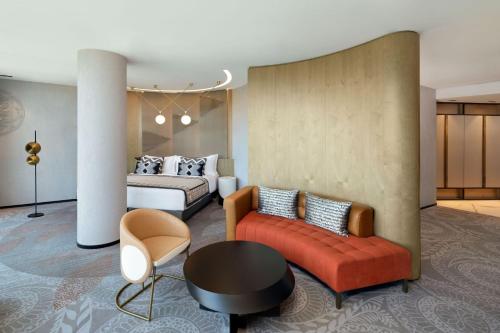 Imagen de la habitación del Hotel Paragraph Freedom Square, a Luxury Collection Hotel, Tbilisi. Foto 18