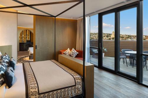 Imagen general del Hotel Paragraph Freedom Square, a Luxury Collection Hotel, Tbilisi. Foto 10