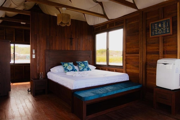 Imagen de la habitación del Hotel Para&iacute;so Nimah. Foto 8